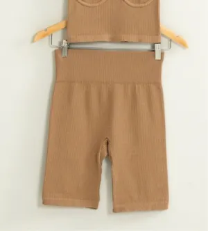 chasing dreams ribbed biker shorts - MILK CHOCOLATE
