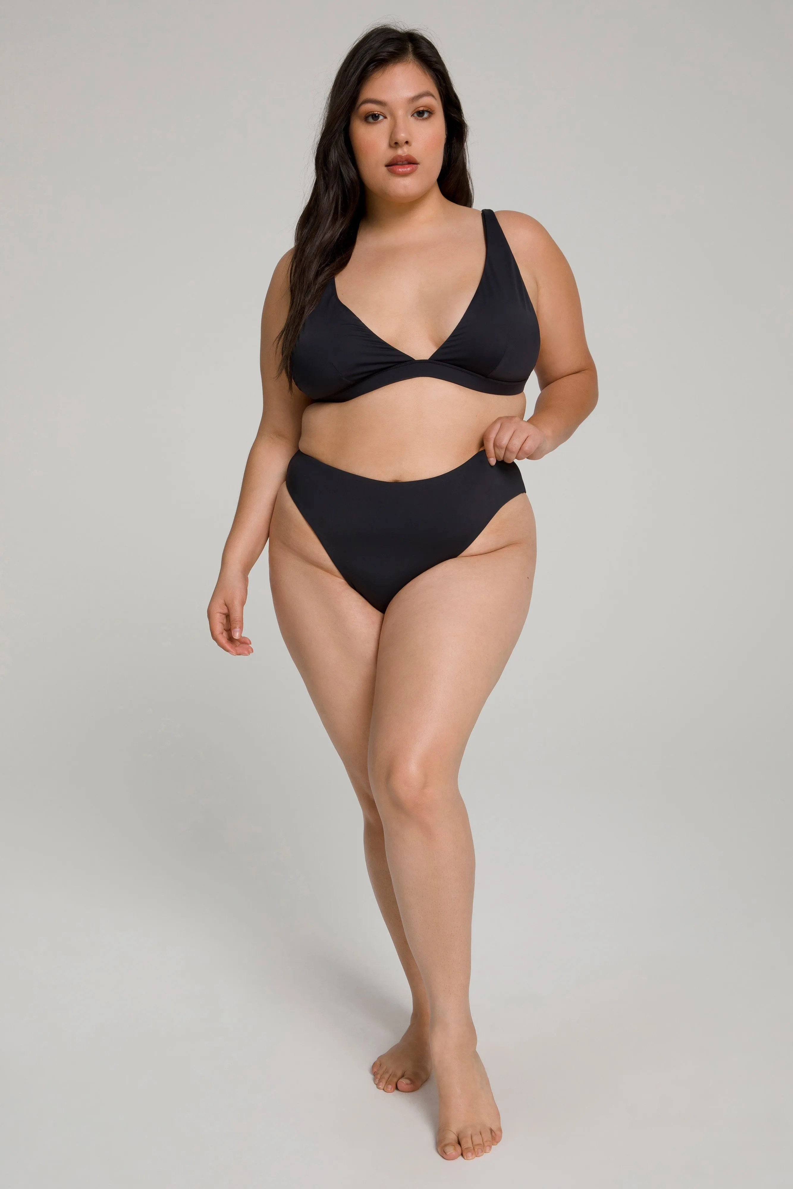 GOOD WAIST CHEEKY BOTTOM | BLACK001