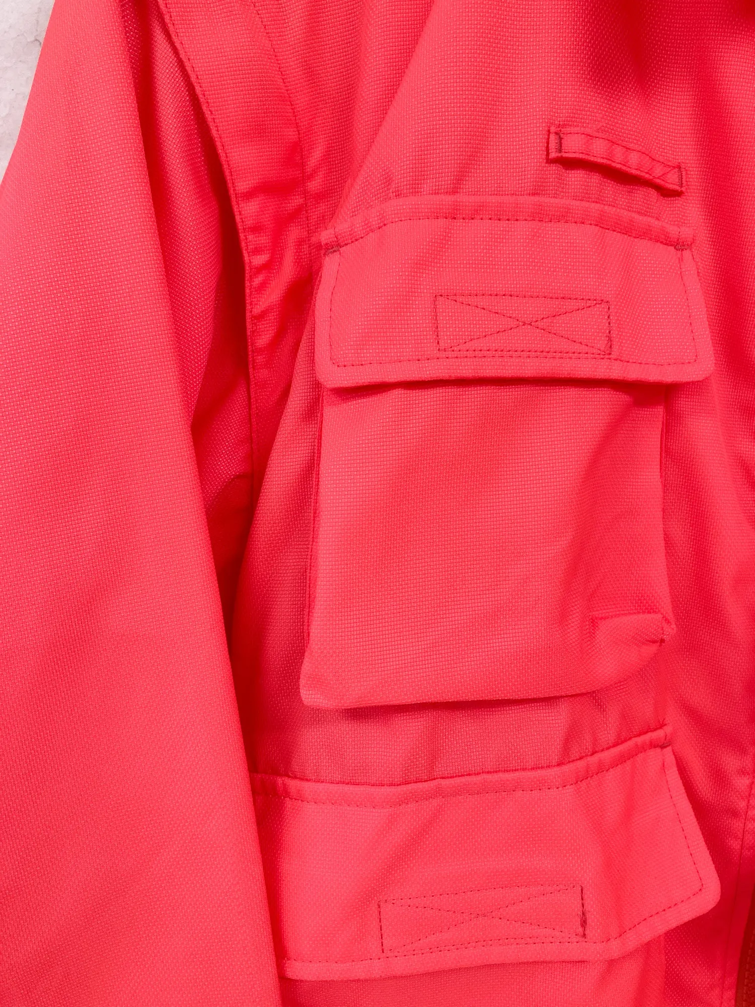 Helly Hansen 1990s fluorescent multi pocket detachable sleeve zip jacket - M