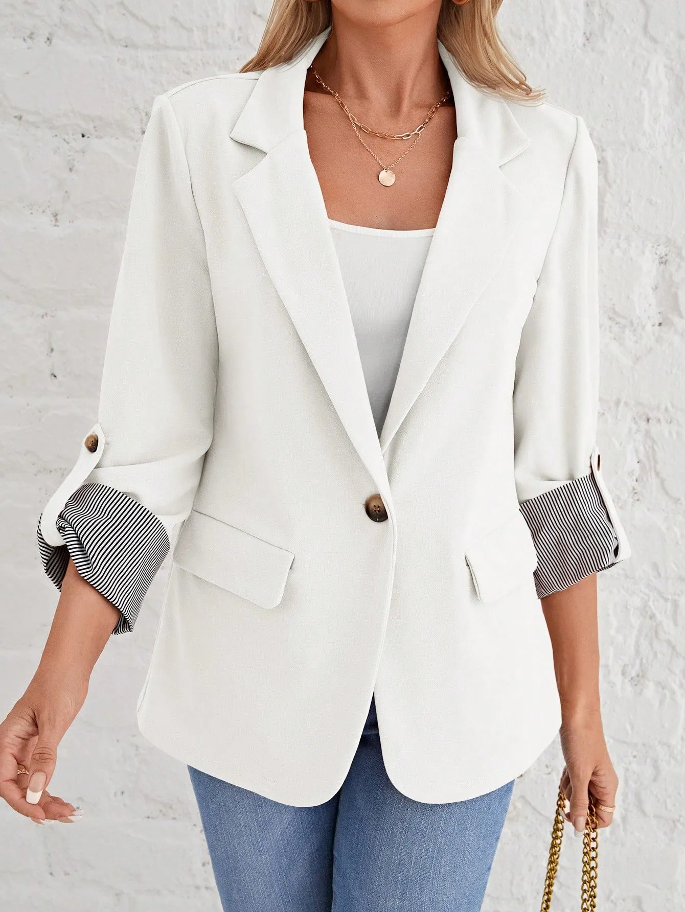 LUNE Roll Tab Sleeve Single Button Blazer