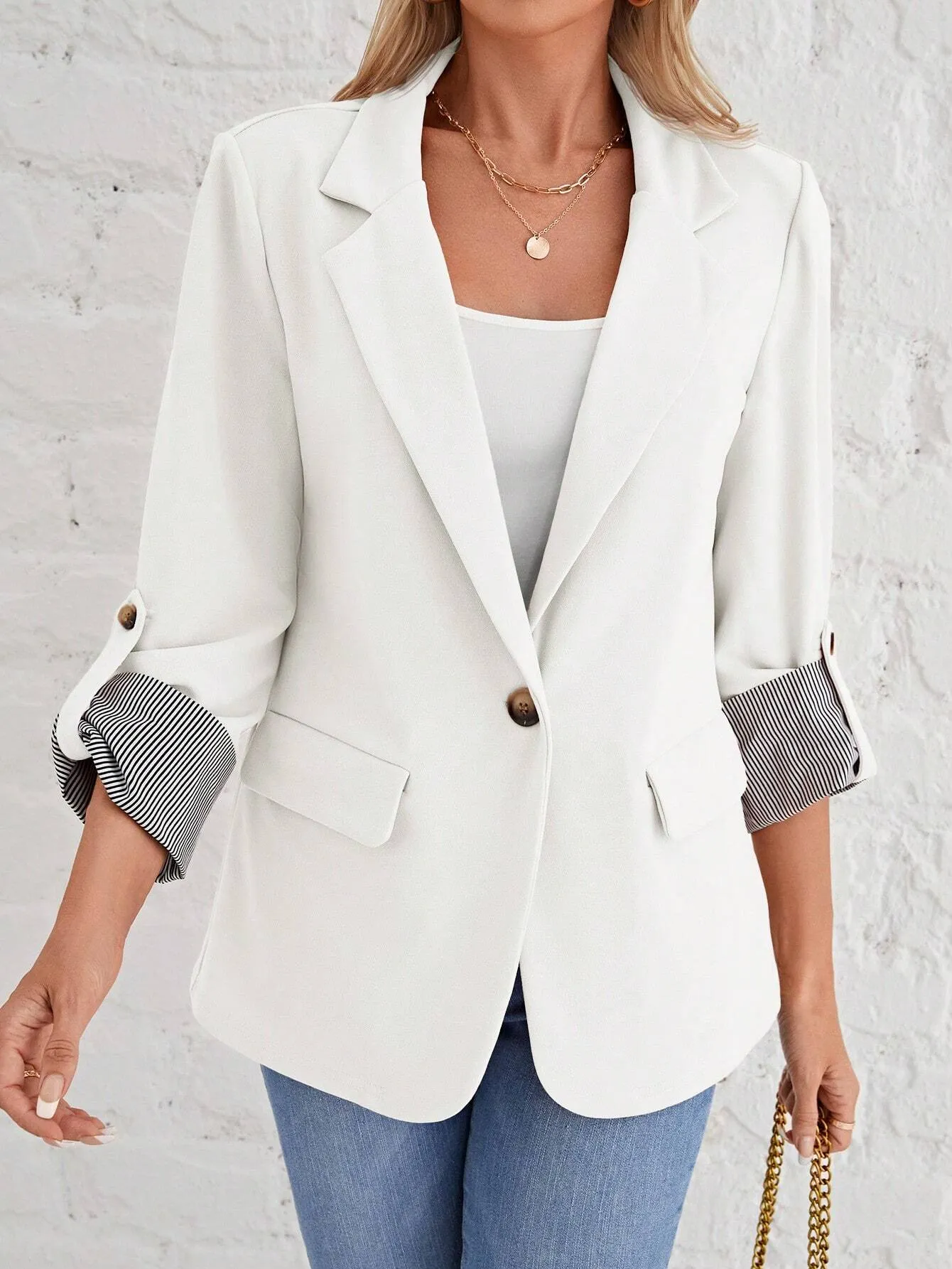 LUNE Roll Tab Sleeve Single Button Blazer