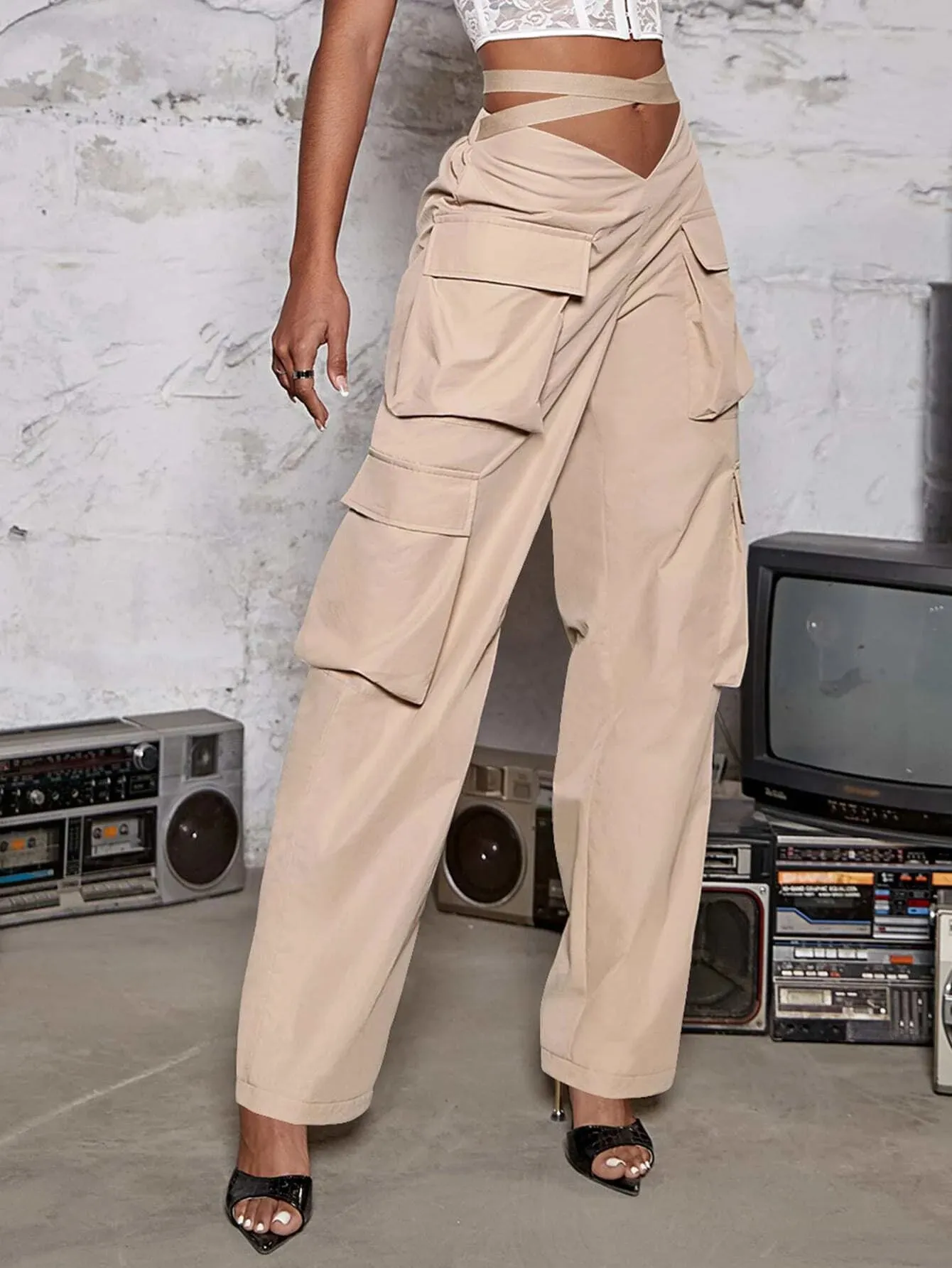 Tape Flap Pocket Side Cargo Parachute Pant