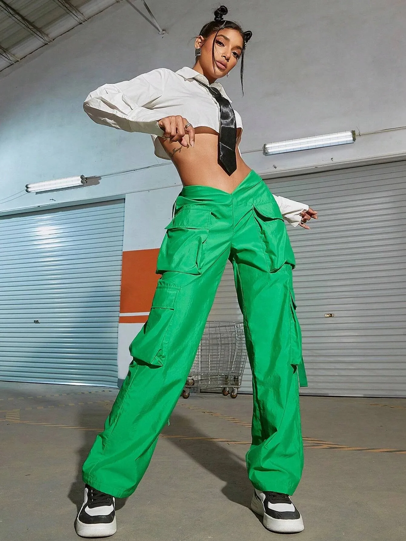 Tape Flap Pocket Side Cargo Parachute Pant